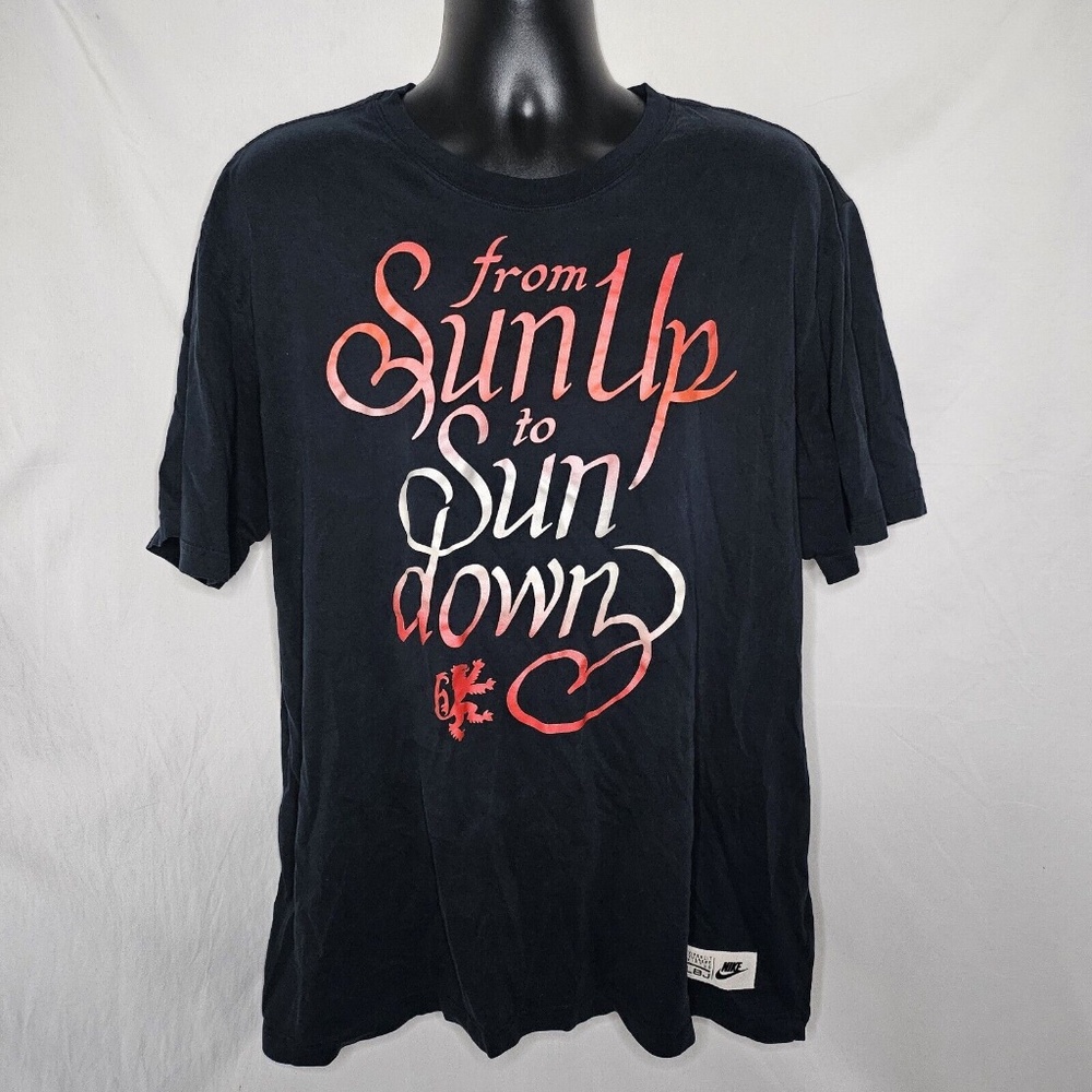 Nike Lebron James LBJ Virescit Vulnere Virtus Sun Up Sun Down Black Shirt XXL
